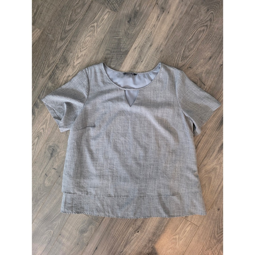 Women's sz 14/16 Grey Layered Short Sleeve Blouse Cutout V-Neck Business Casual - Picture 2 of 13